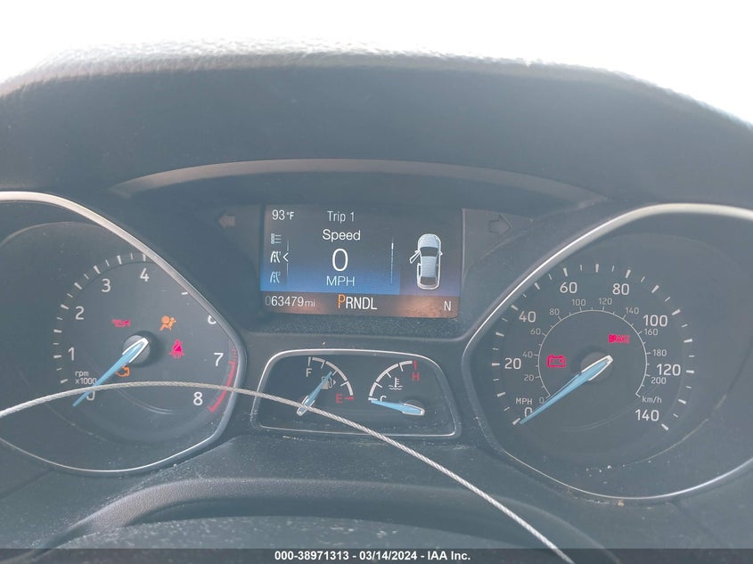 VIN 1FADP3F21JL266284 2018 FORD FOCUS SE