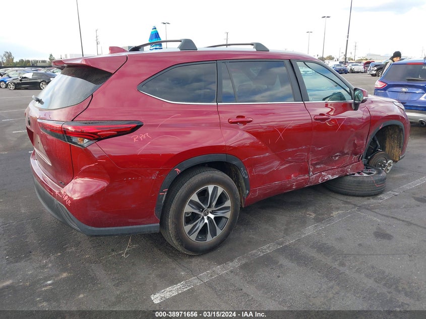 2023 TOYOTA HIGHLANDER VIN: 5TDKDRAH1PS039550