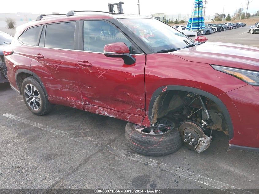 2023 TOYOTA HIGHLANDER VIN: 5TDKDRAH1PS039550