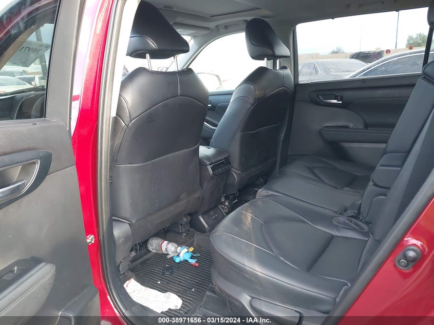 2023 TOYOTA HIGHLANDER VIN: 5TDKDRAH1PS039550