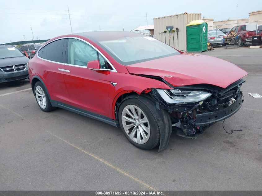 2018 Tesla Model X 100D/75D/P100D VIN: 5YJXCAE25JF115590 Lot: 38971692