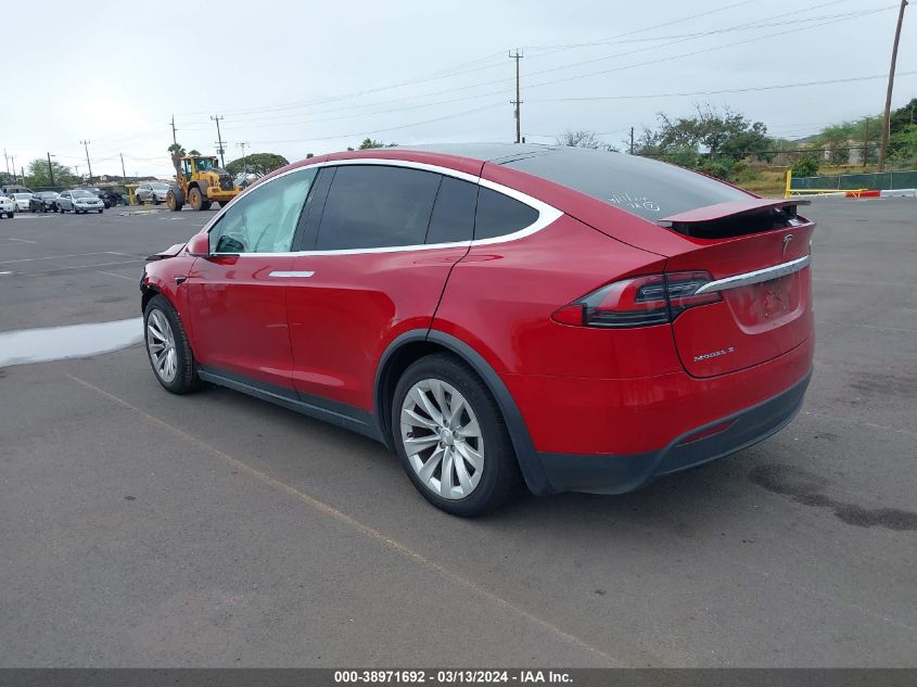 2018 Tesla Model X 100D/75D/P100D VIN: 5YJXCAE25JF115590 Lot: 38971692