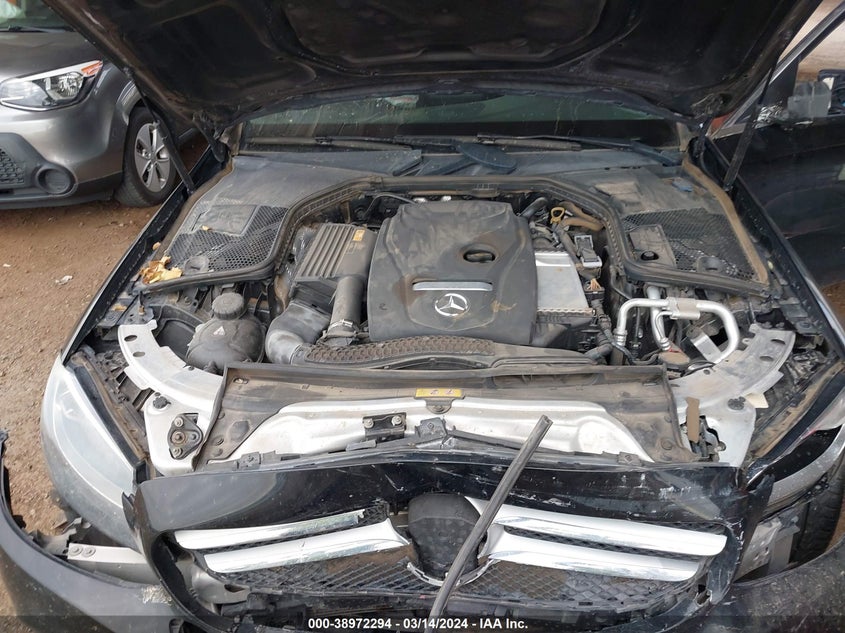 VIN 55SWF4JB9HU233015 2017 MERCEDES-BENZ C 300 LUXURY/SPORT