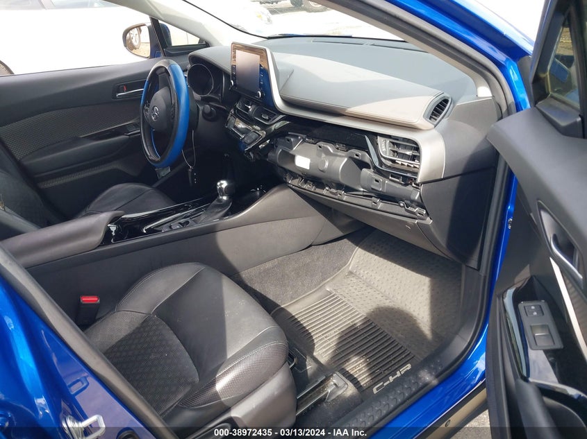 2020 Toyota C-Hr Limited VIN: JTNKHMBX3L1086868 Lot: 38972435