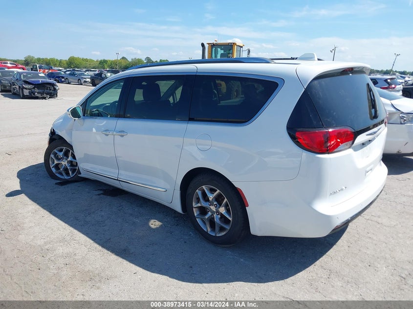 VIN 2C4RC1GG2JR269048 2018 CHRYSLER PACIFICA LIMITED