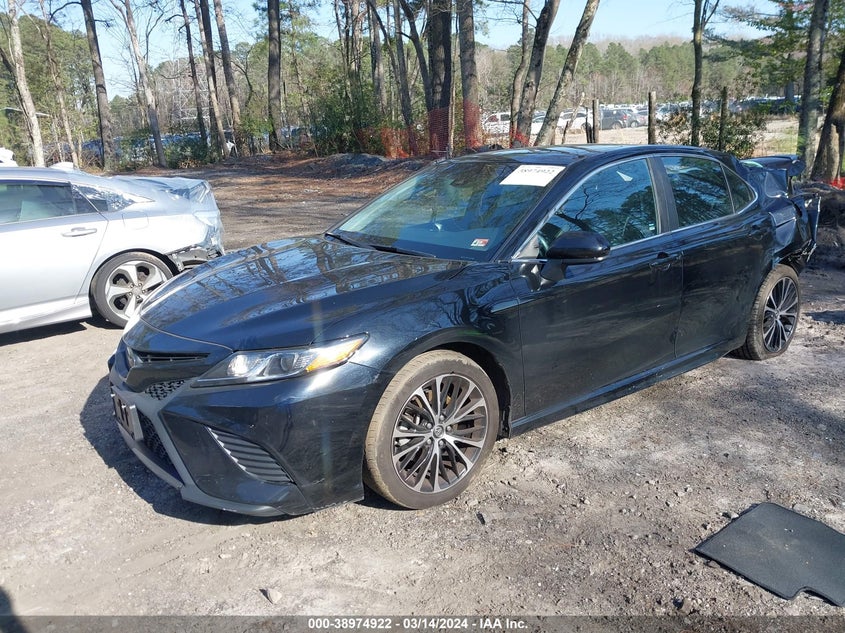 2018 TOYOTA CAMRY SE - 4T1B11HKXJU550748