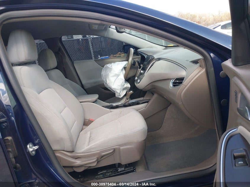 2018 CHEVROLET MALIBU LT - 1G1ZD5ST8JF126565