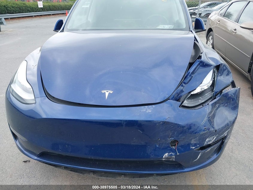 VIN 5YJYGDEE5LF031762 2020 TESLA MODEL Y