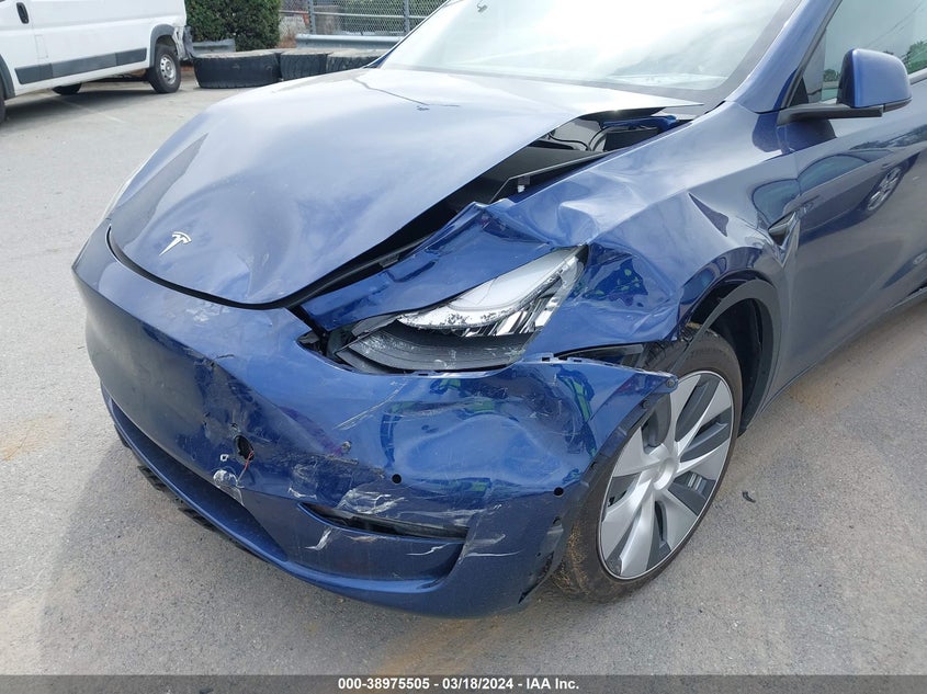 VIN 5YJYGDEE5LF031762 2020 TESLA MODEL Y