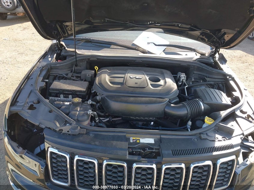 VIN 1C4RJFBG1JC442156 2018 JEEP GRAND CHEROKEE LIMITED