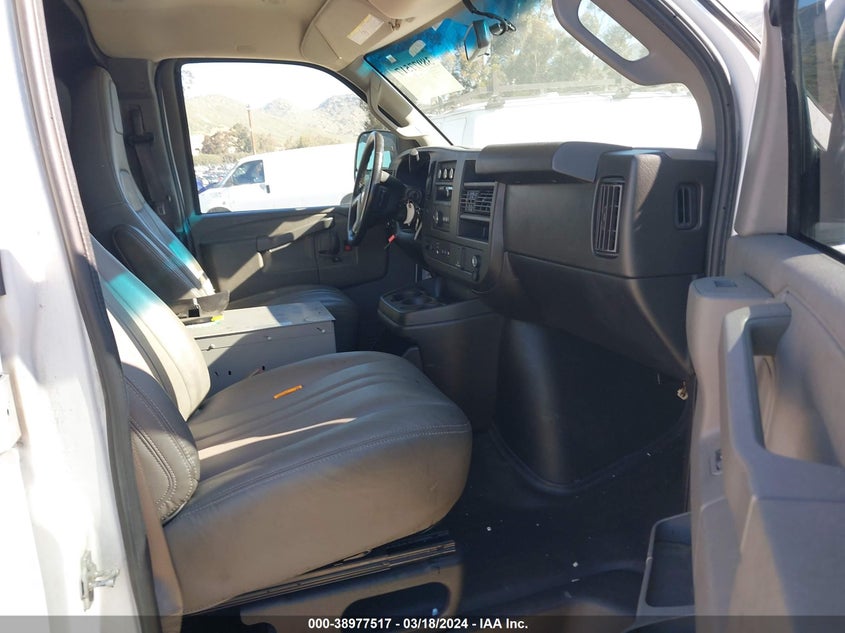 VIN 1GCWGAFP6K1360659 2019 CHEVROLET EXPRESS 2500 WORK VAN
