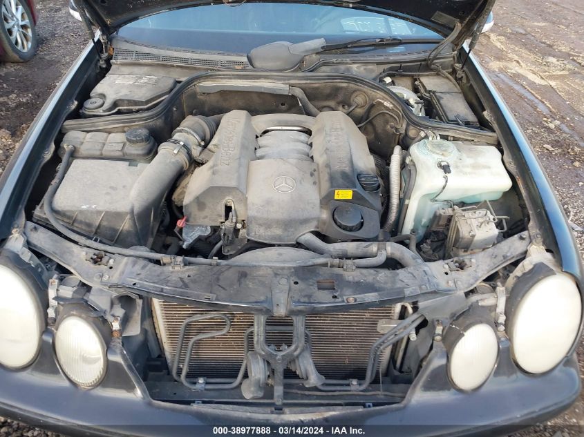 2001 Mercedes-Benz Clk 320 VIN: WDBLK65G61T086851 Lot: 38977888