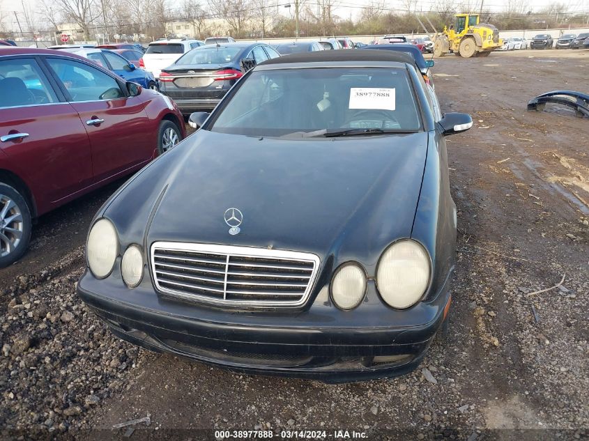 2001 Mercedes-Benz Clk 320 VIN: WDBLK65G61T086851 Lot: 38977888