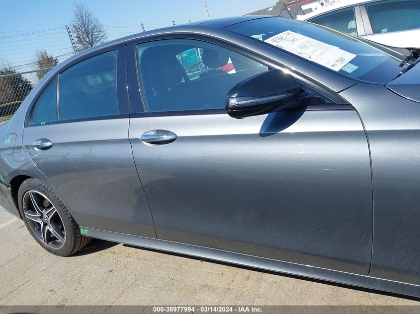 2018 MERCEDES-BENZ E-CLASS VIN: WDDZF4JB4JA451074