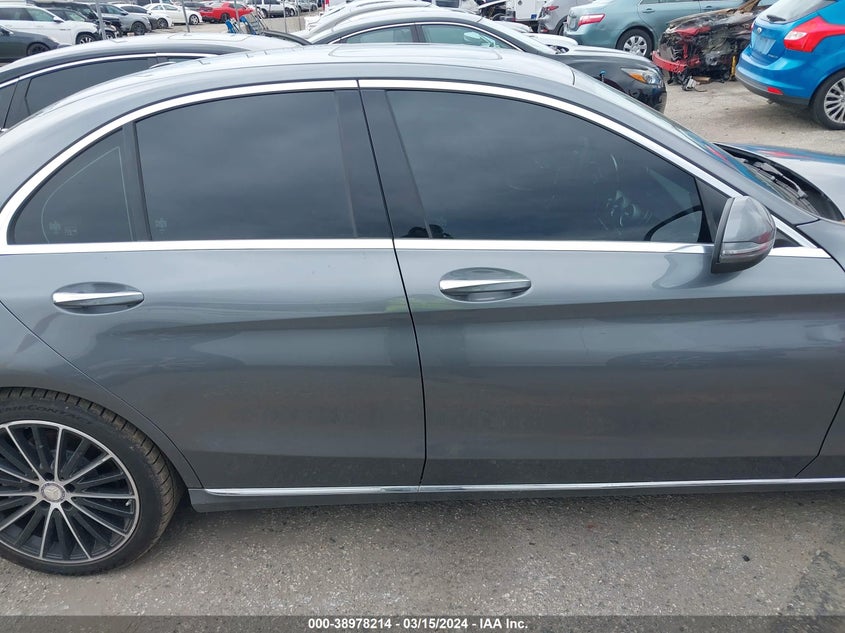 2021 MERCEDES-BENZ C 300 VIN: W1KWF8DB8MR637485