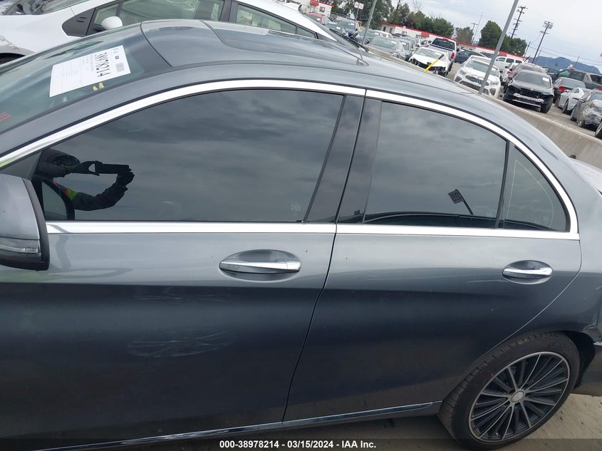 2021 MERCEDES-BENZ C 300 VIN: W1KWF8DB8MR637485
