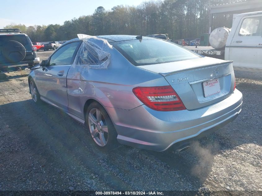 2013 Mercedes-Benz C 250 VIN: WDDGJ4HB4DG057913 Lot: 38978494