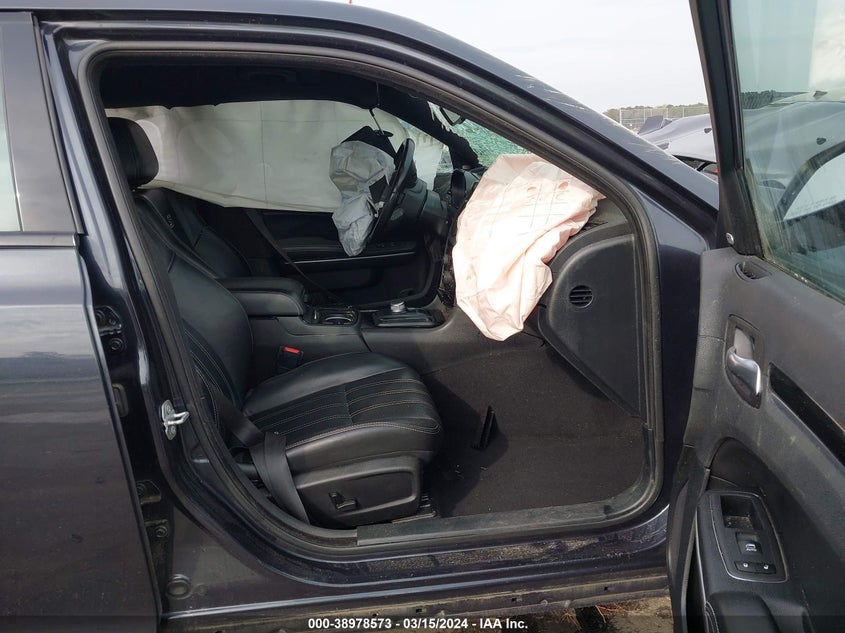 VIN 2C3CCABG1KH516083 2019 CHRYSLER 300 300S