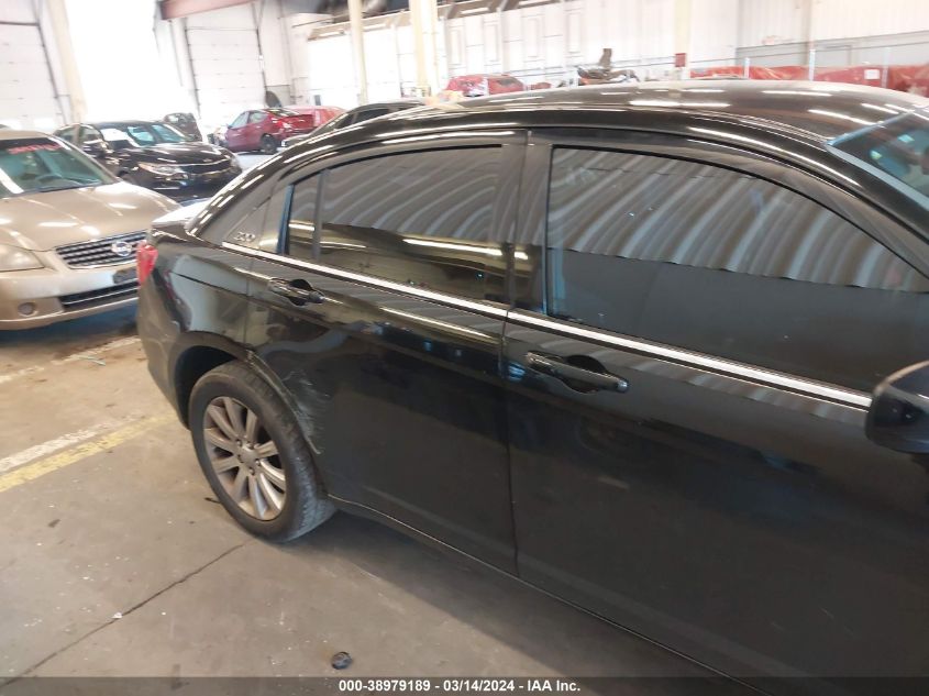 2013 Chrysler 200 Touring VIN: 1C3CCBBB2DN743769 Lot: 40892843