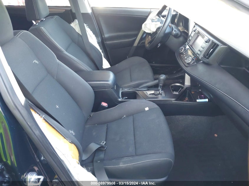 VIN JTMWFREV1JD118456 2018 TOYOTA RAV4 ADVENTURE/XLE