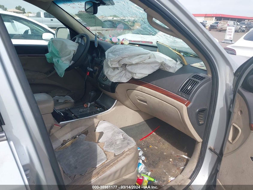 2011 Hyundai Veracruz Limited VIN: KM8NU4CC3BU174689 Lot: 38981177