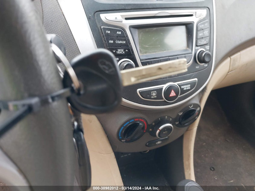 2013 HYUNDAI ACCENT GLS - KMHCT4AE7DU523628