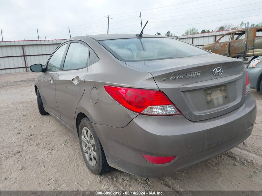 2013 HYUNDAI ACCENT GLS - KMHCT4AE7DU523628