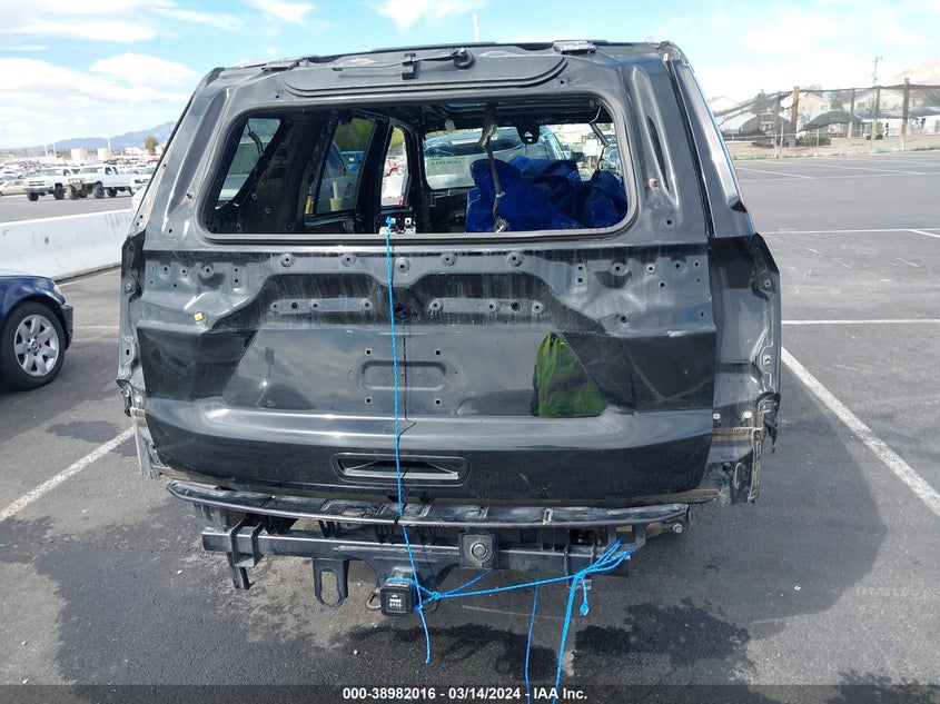 2022 CHEVROLET TAHOE 4WD HIGH COUNTRY - 1GNSKTKL9NR239911