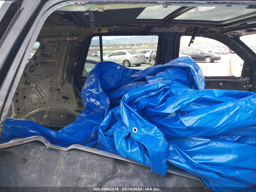 2022 CHEVROLET TAHOE 4WD HIGH COUNTRY - 1GNSKTKL9NR239911