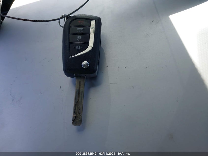 2022 TOYOTA COROLLA SE - 5YFS4MCE6NP106557