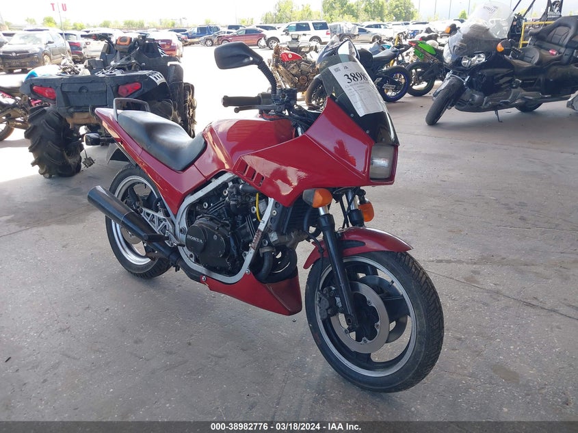 HONDA VF500 1986. Lot# 38982776. VIN JH2PC1210GM200243. Photo 1