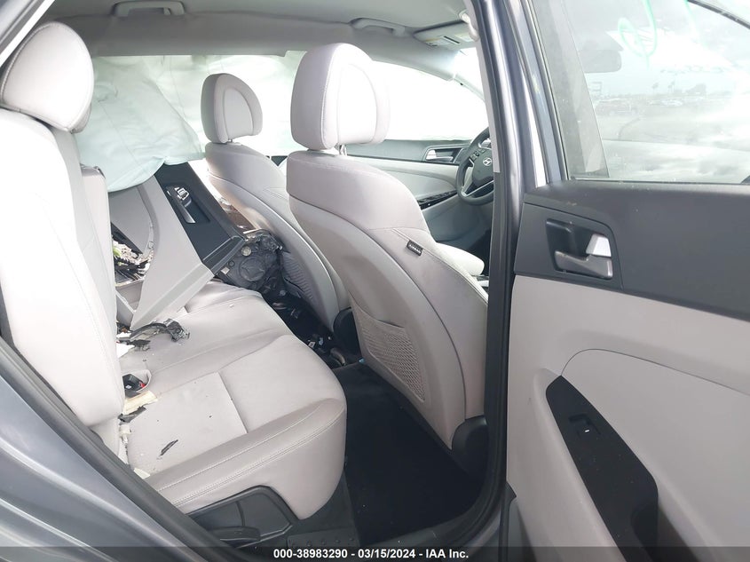 2016 HYUNDAI TUCSON LIMITED/SPORT AND ECO/SE - KM8J33A28GU230073