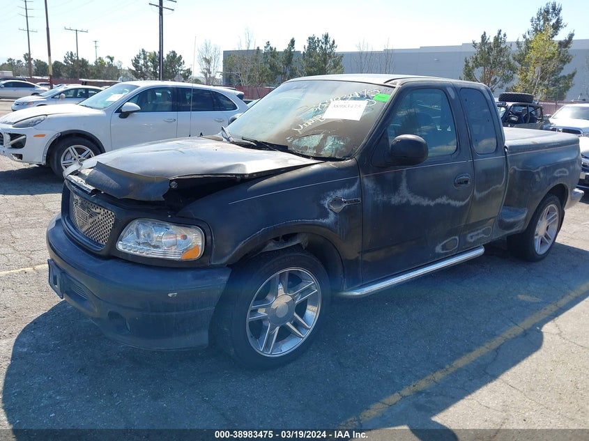 2FTRX07L7YCB15850 2000 FORD F-150 photo no. 2