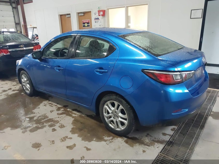 2016 Scion Ia VIN: 3MYDLBZV2GY135582 Lot: 38983630