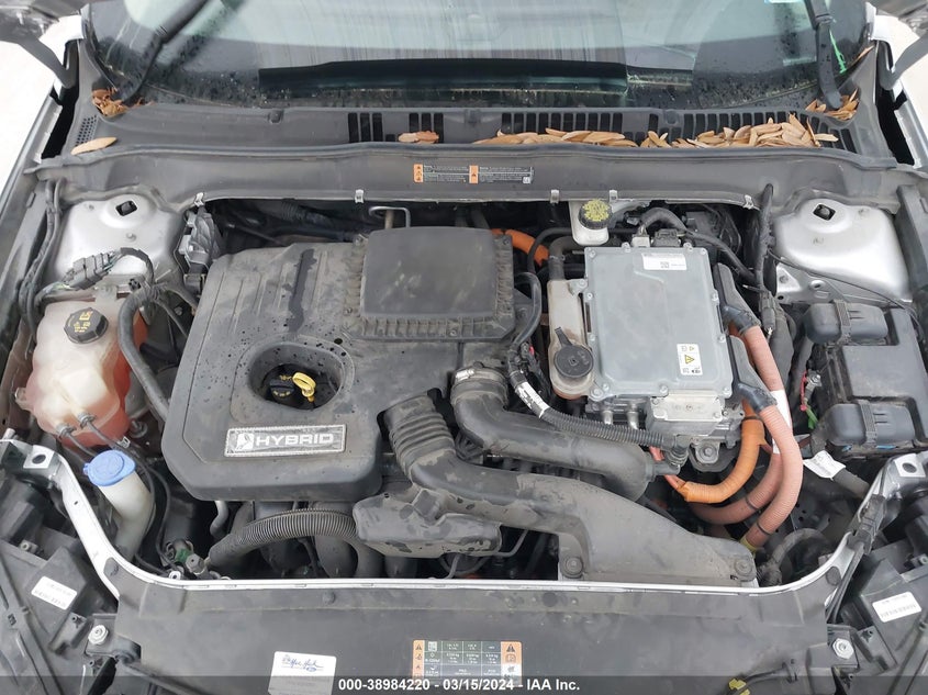 VIN 3FA6P0LU5JR208130 2018 FORD FUSION HYBRID SE