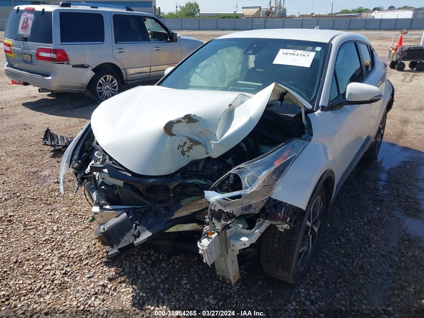 VIN NMTKHMBX9JR012860 2018 TOYOTA C-HR XLE/XLE PREMIUM