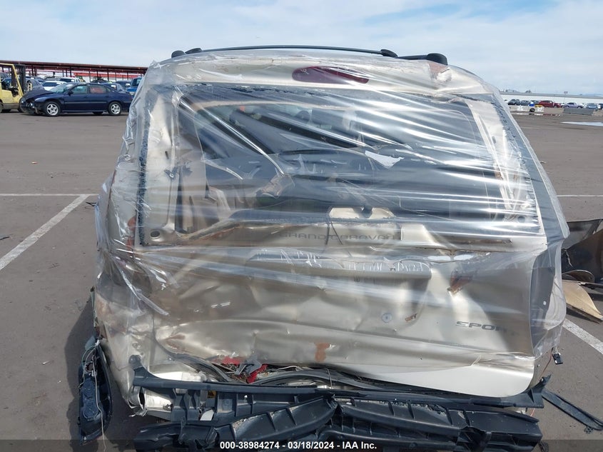 2002 Dodge Caravan Sport VIN: 2B8GP44362R672784 Lot: 38984274