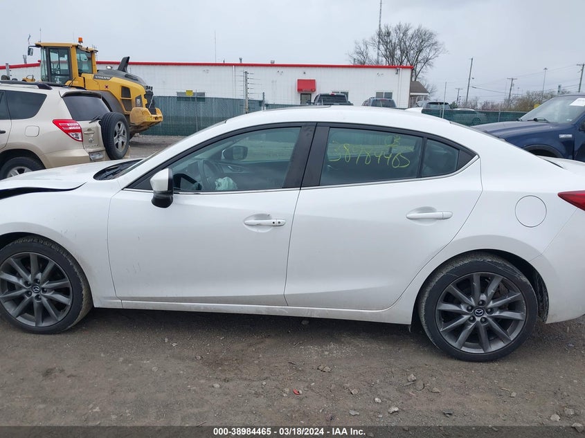 VIN 3MZBN1V32JM212543 2018 MAZDA MAZDA3 TOURING