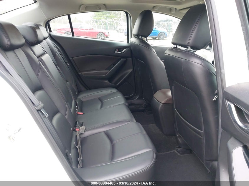 VIN 3MZBN1V32JM212543 2018 MAZDA MAZDA3 TOURING