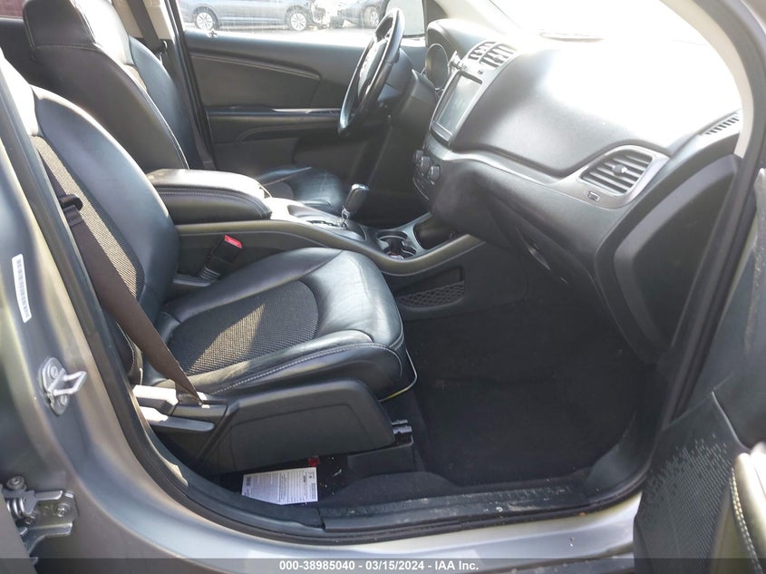 VIN 3C4PDCGB8LT225415 2020 DODGE JOURNEY CROSSROAD