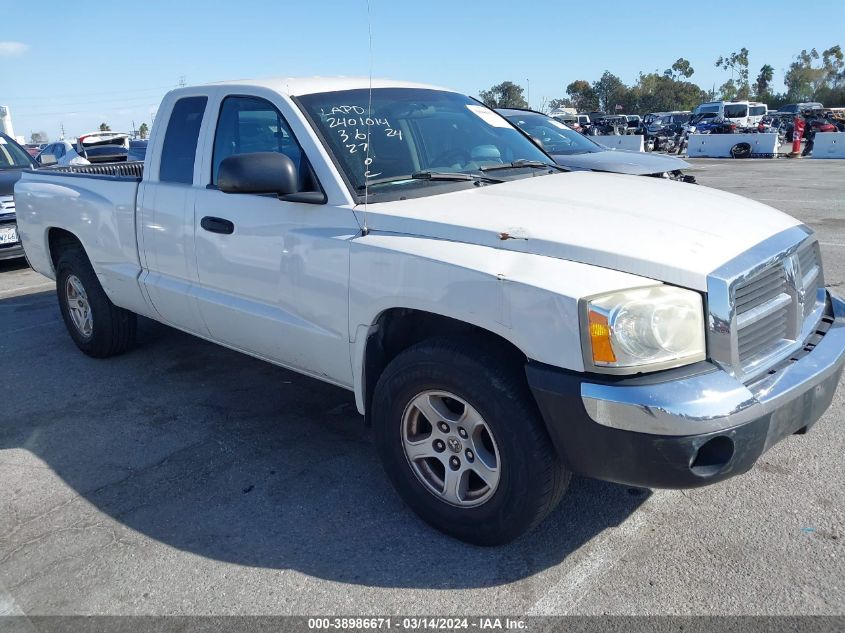 2005 Dodge Dakota Slt VIN: 1D7HE42N75S235596 Lot: 38986671