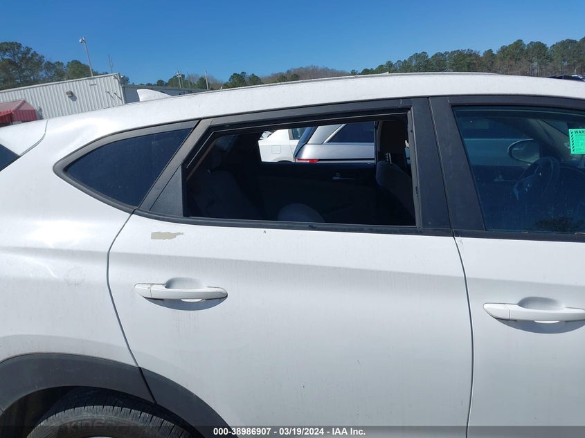 2019 HYUNDAI TUCSON SE - KM8J23A45KU029387