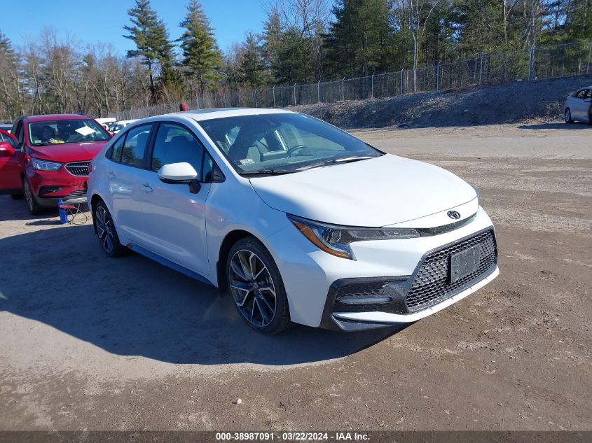 5YFP4MCE2NP135043 2022 TOYOTA COROLLA - Image 1