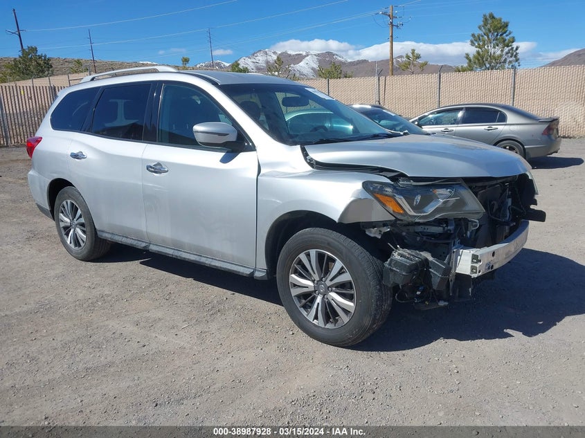 NISSAN PATHFINDER SV 2017