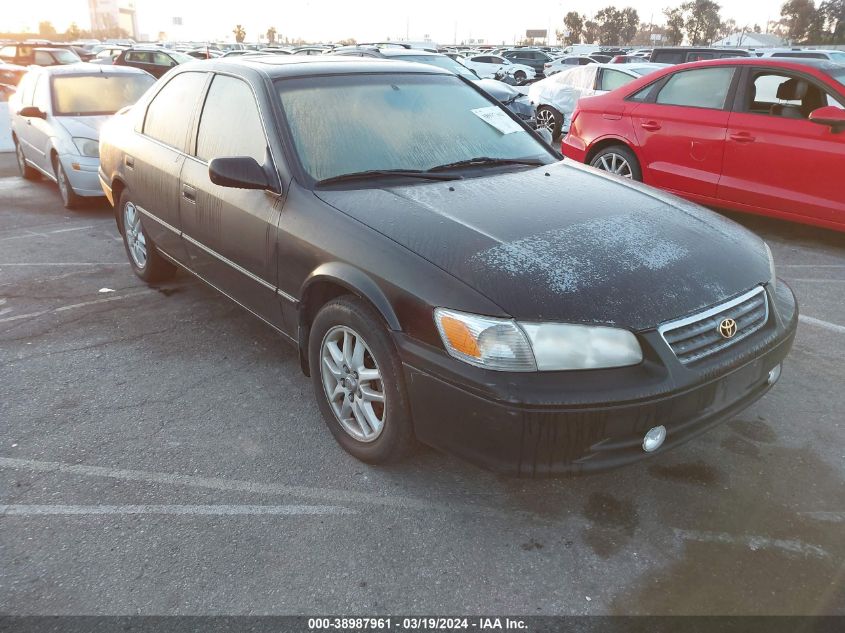 2000 Toyota Camry Xle V6 VIN: 4T1BF28K8YU105944 Lot: 38987961