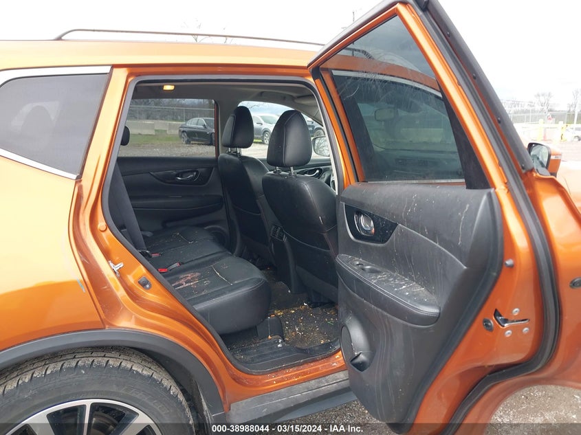 2017 NISSAN ROGUE SL - JN8AT2MT0HW398450