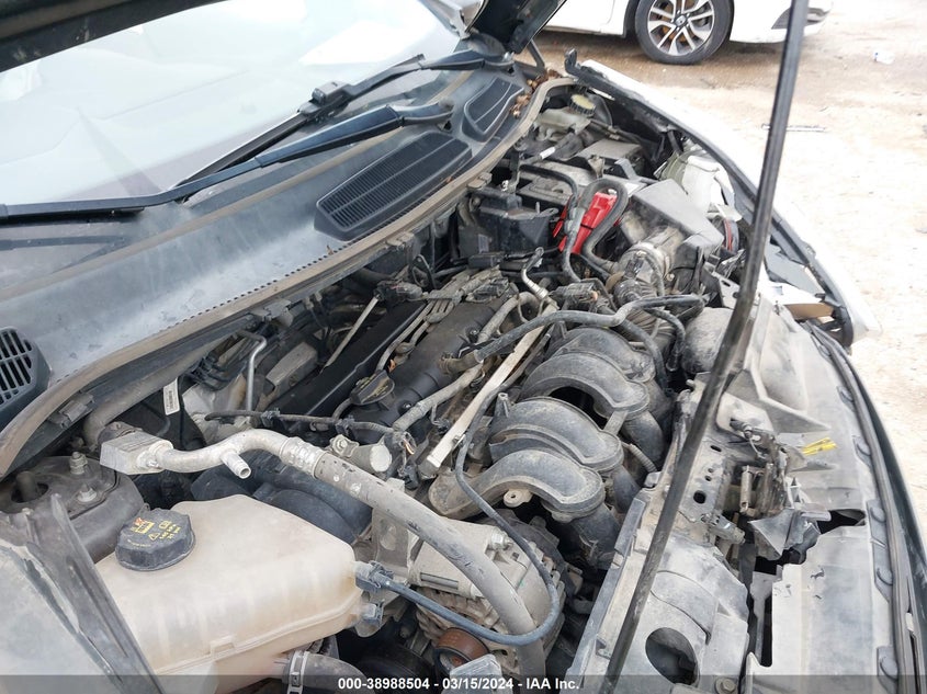 VIN 3FADP4EJ5KM109338 2019 FORD FIESTA SE