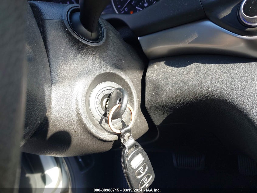 VIN 5NPD74LF3KH424542 2019 HYUNDAI ELANTRA SE