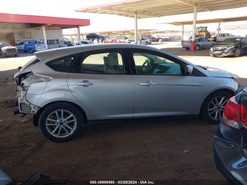 VIN 1FADP3K26JL326923 2018 FORD FOCUS SE