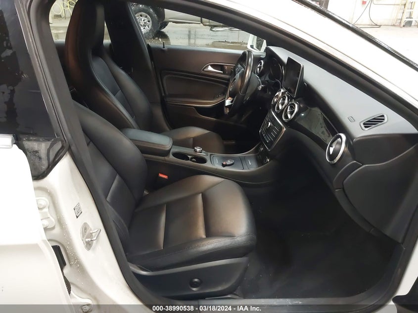 2015 Mercedes-Benz Cla 250 4Matic VIN: WDDSJ4GB2FN233027 Lot: 38990538